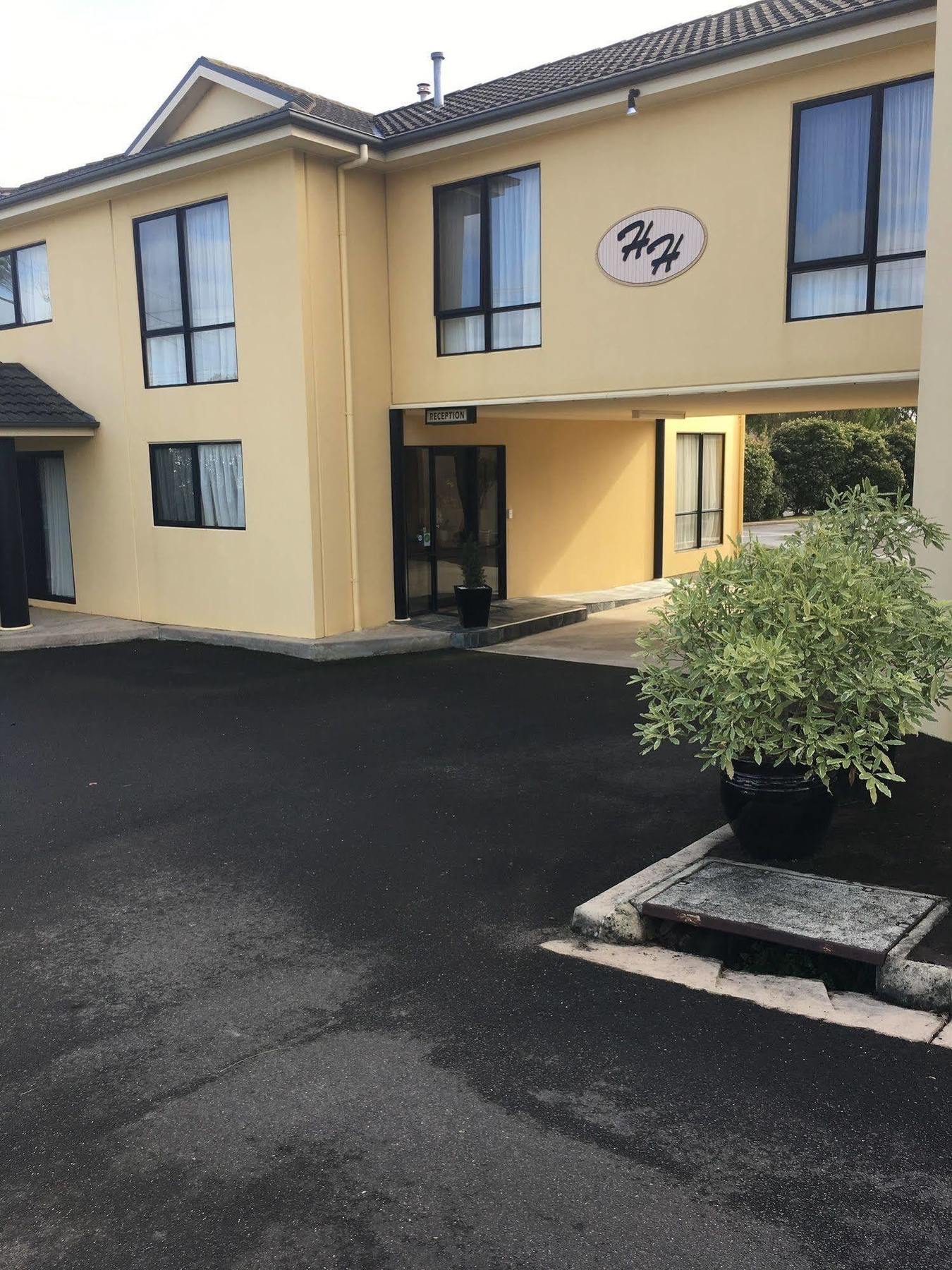 Hopkins House Motel & Apartments Уорнъмбул Екстериор снимка